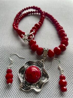 Red Beaded Necklace and Earrings Set with Silver Flower Pendant